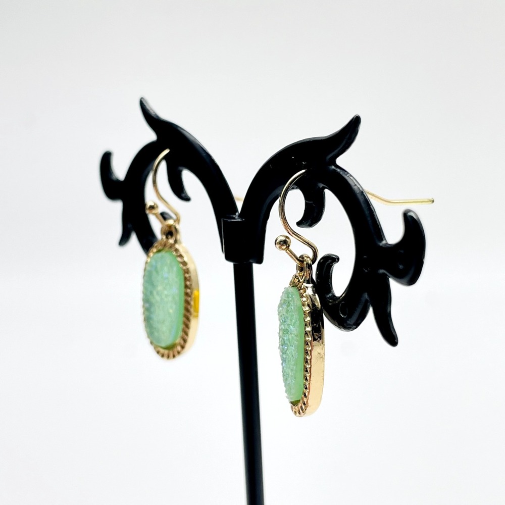 Crystal Avenue Opalescent Dangle Earrings Green Gold Tone Oval Pierced Jewelry - Picture 3 of 11